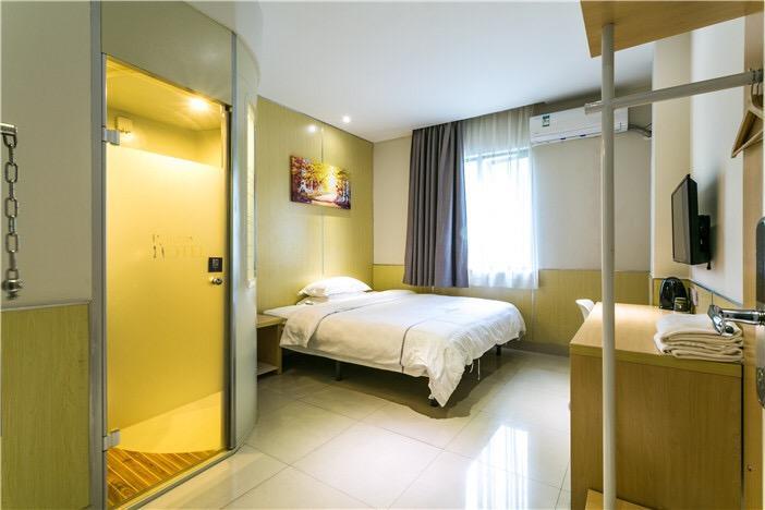 100 Inn Plus Pudong Airport Hotel Shanghai Exterior photo