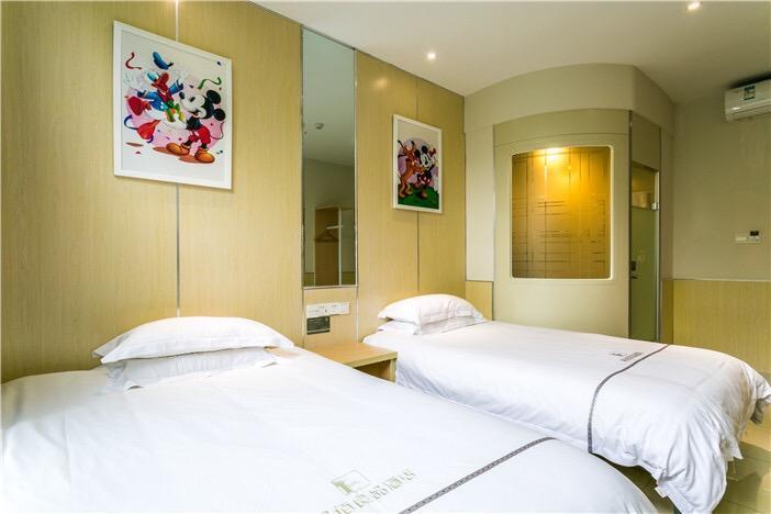 100 Inn Plus Pudong Airport Hotel Shanghai Exterior photo