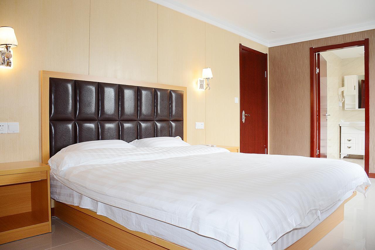100 Inn Plus Pudong Airport Hotel Shanghai Exterior photo