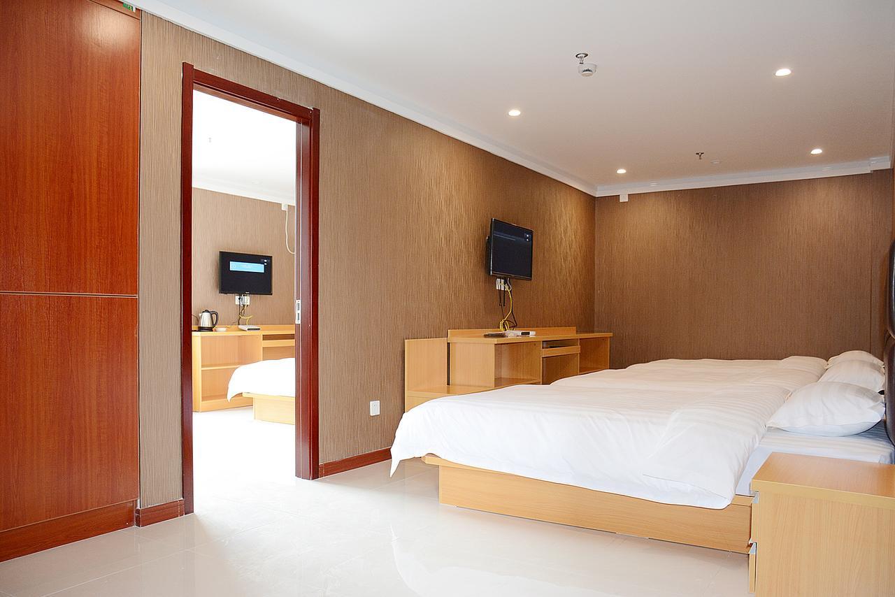 100 Inn Plus Pudong Airport Hotel Shanghai Exterior photo